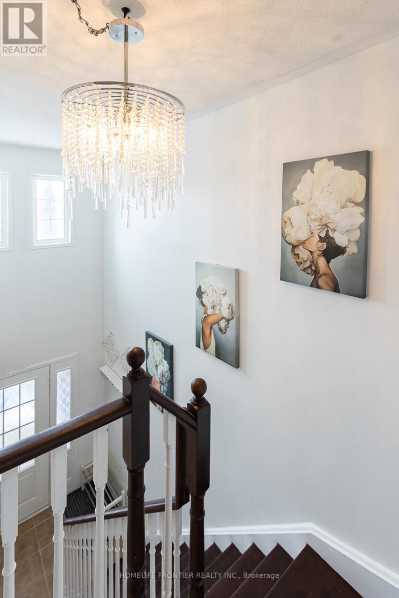 65 West Park Avenue, Bradford West Gwillimbury, Ontario  L3Z 0A7 - Photo 24 - N12998542