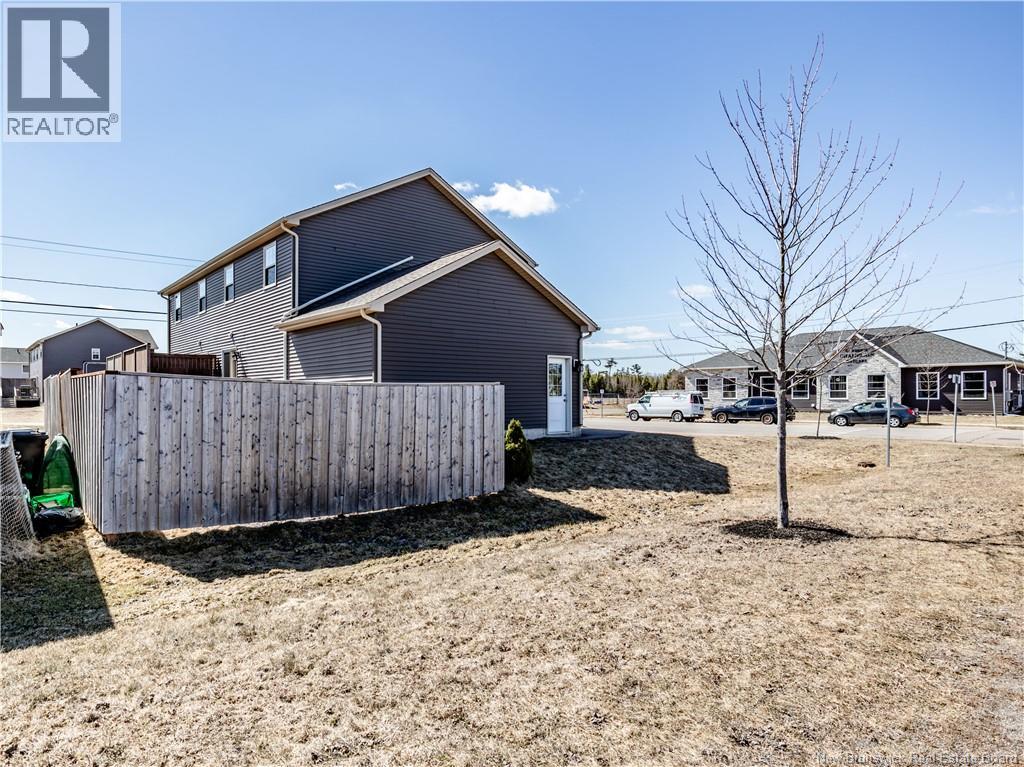 65 Newcombe, Moncton, New Brunswick  E1A 9V4 - Photo 3 - NB137047