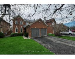 102 SNOWCAP ROAD, Brampton, Ontario