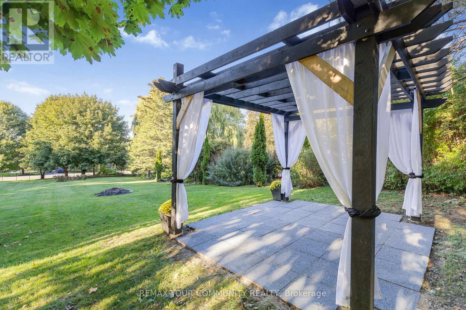 50 Oak Avenue, Hamilton, Ontario  L9H 4Y9 - Photo 35 - X12922124