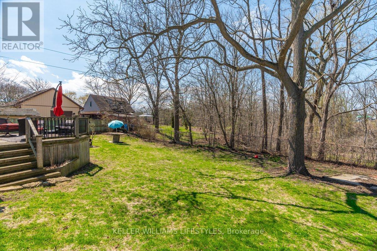 54 Main Street S, Lambton Shores, Ontario  N0N 1J0 - Photo 35 - X12945674