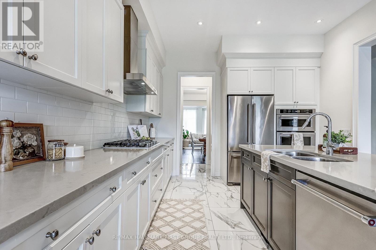 16 Beaverdams Drive, Whitby, Ontario  L1P 0C4 - Photo 12 - E13000114