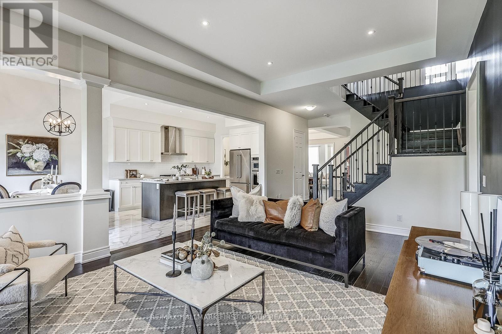 16 Beaverdams Drive, Whitby, Ontario  L1P 0C4 - Photo 17 - E13000114