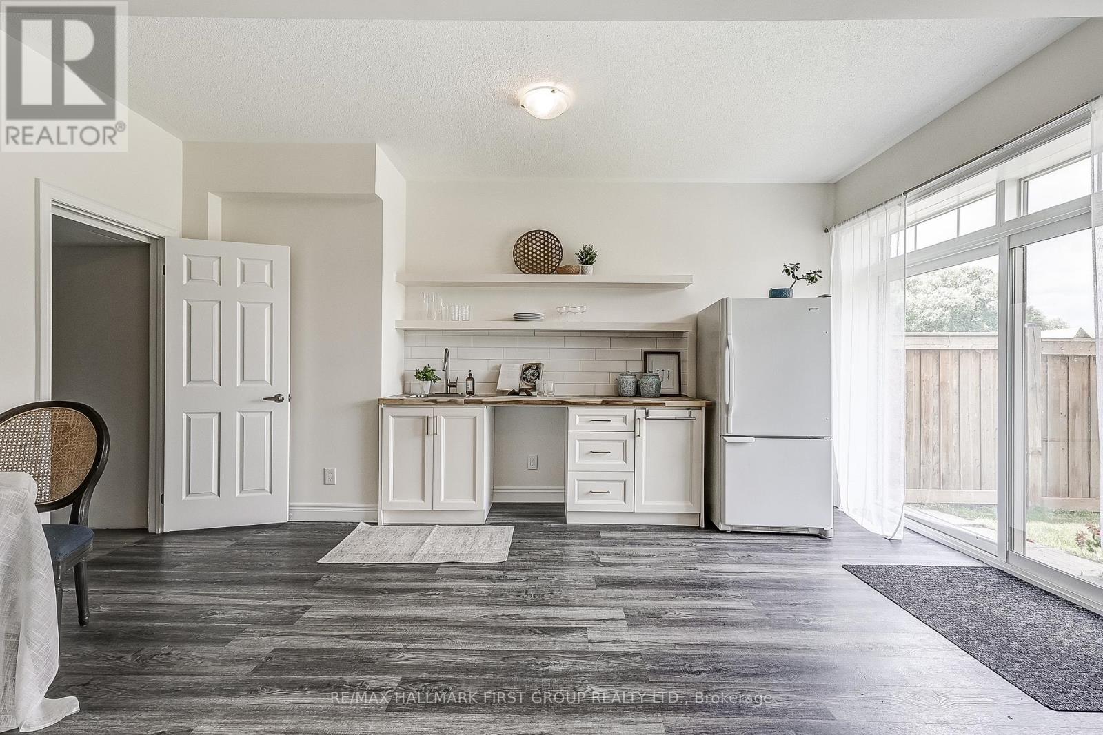 16 Beaverdams Drive, Whitby, Ontario  L1P 0C4 - Photo 42 - E13000114