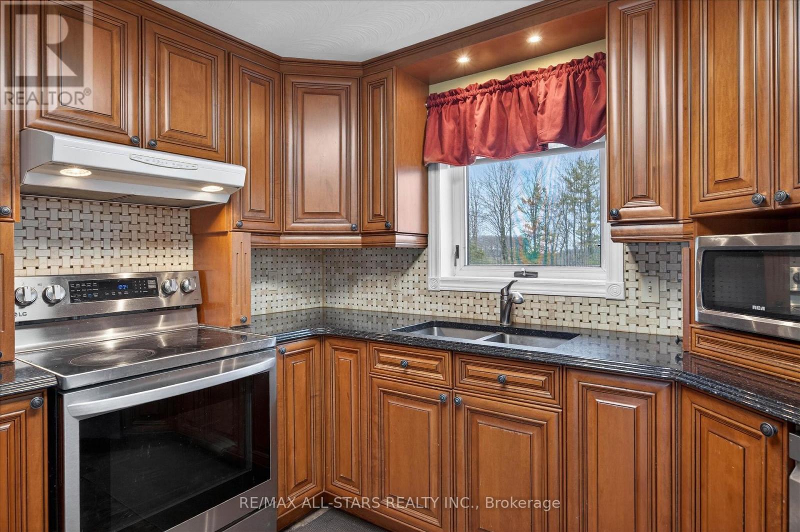 450 Janetville Road, Kawartha Lakes, Ontario  L0B 1K0 - Photo 10 - X13000066