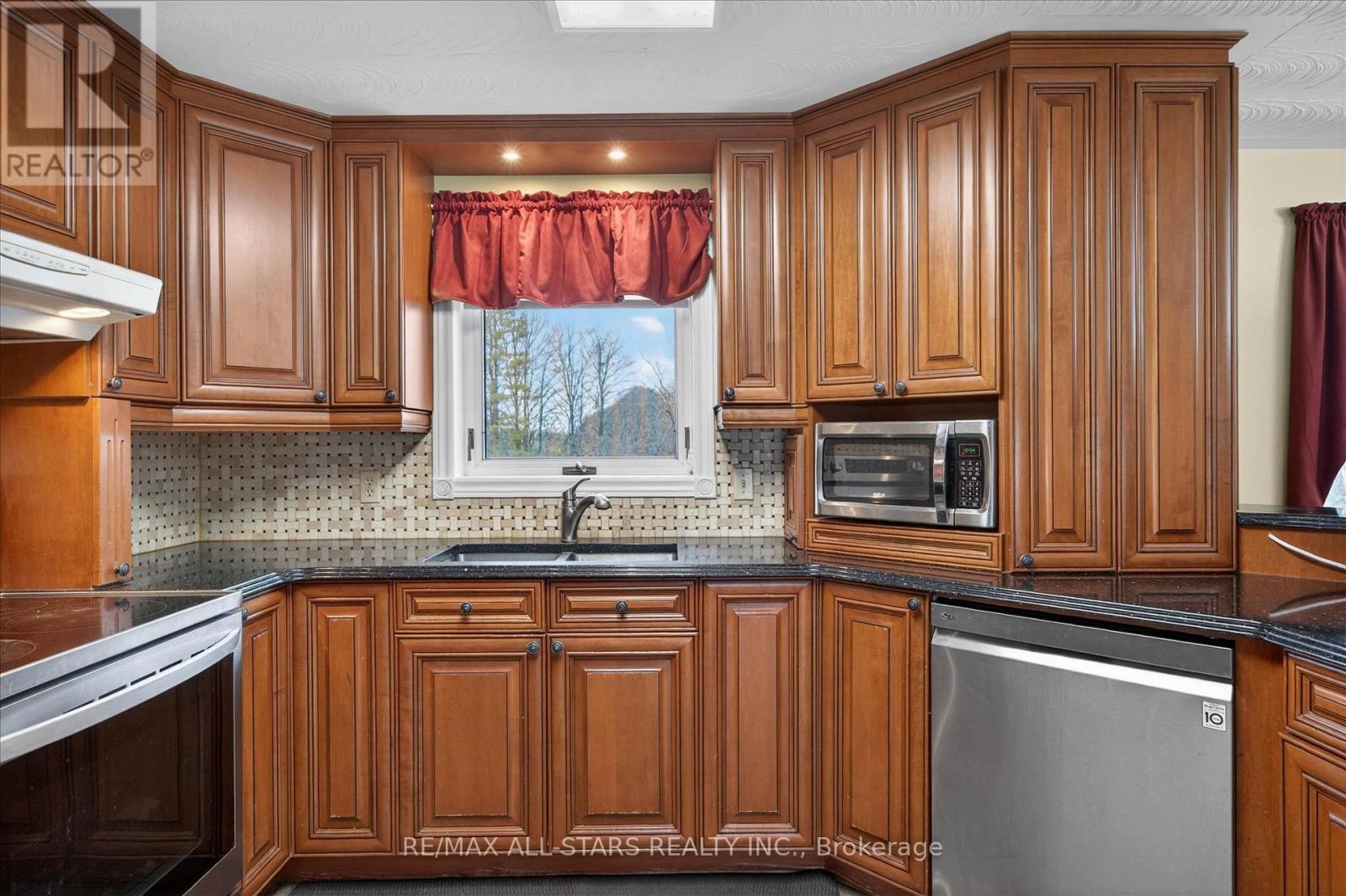 450 Janetville Road, Kawartha Lakes, Ontario  L0B 1K0 - Photo 11 - X13000066