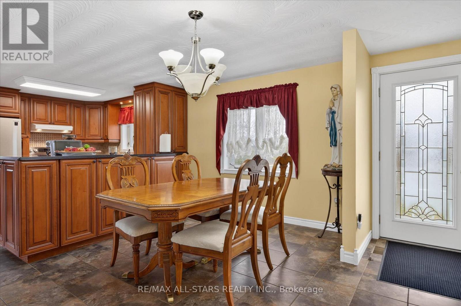 450 Janetville Road, Kawartha Lakes, Ontario  L0B 1K0 - Photo 4 - X13000066