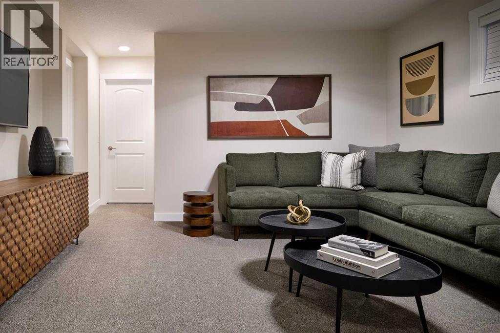 124 Royston Gardens Nw, Calgary, Alberta  T3L 0P1 - Photo 12 - A2301529