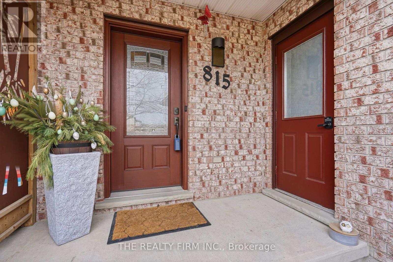 815 Deveron Crescent, London South, Ontario  N5Z 5B4 - Photo 3 - X12999986