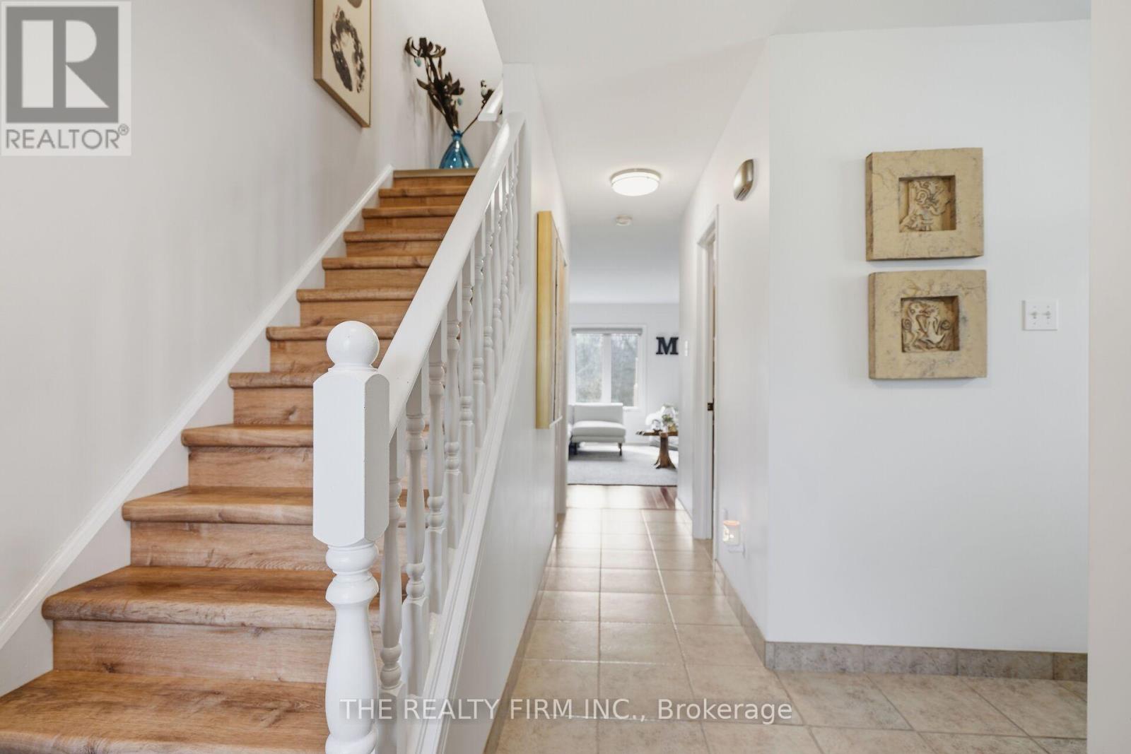 815 Deveron Crescent, London South, Ontario  N5Z 5B4 - Photo 5 - X12999986