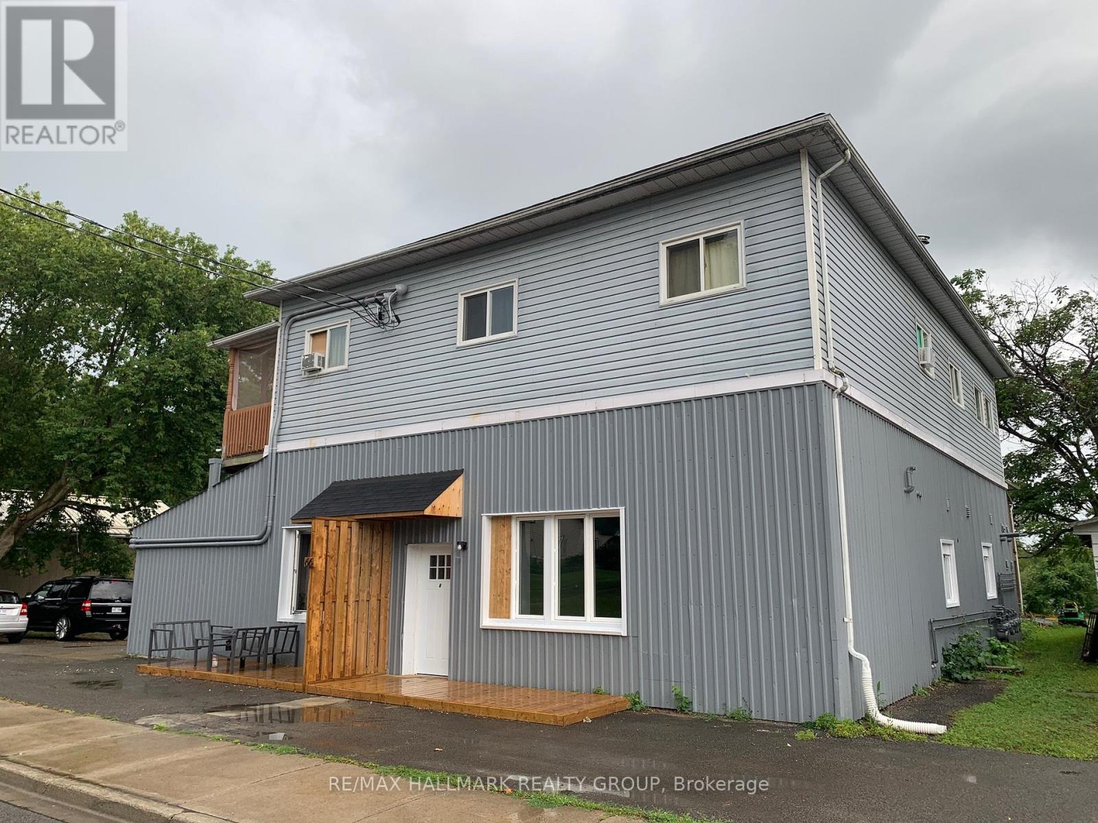 66 Queen Street, Smiths Falls, Ontario  K7A 3N2 - Photo 2 - X13000028