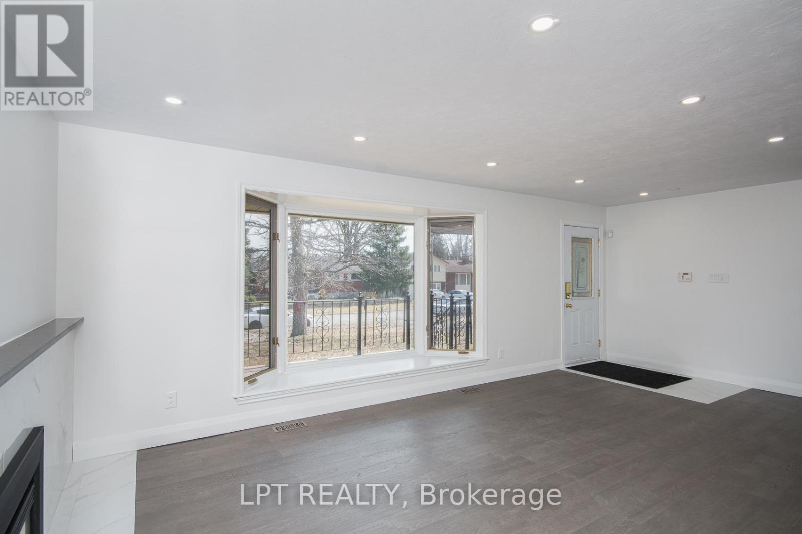 2317 Elmira Drive, Ottawa, Ontario K2C 1H3 - Photo 10 - X13000046