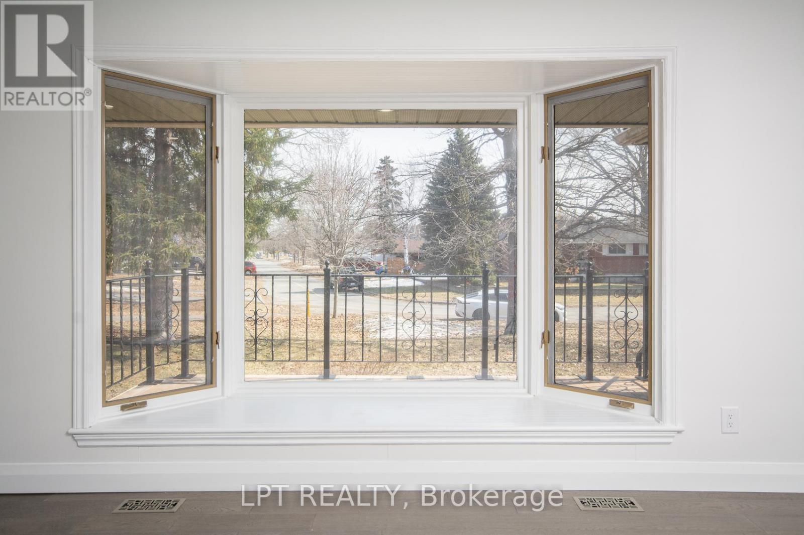 2317 Elmira Drive, Ottawa, Ontario K2C 1H3 - Photo 13 - X13000046