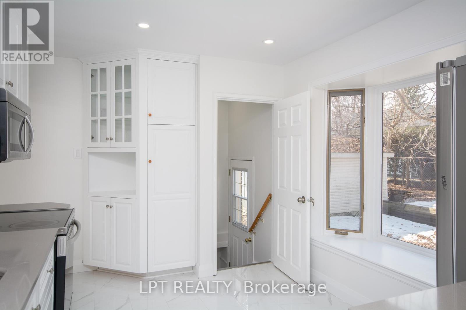 2317 Elmira Drive, Ottawa, Ontario K2C 1H3 - Photo 16 - X13000046