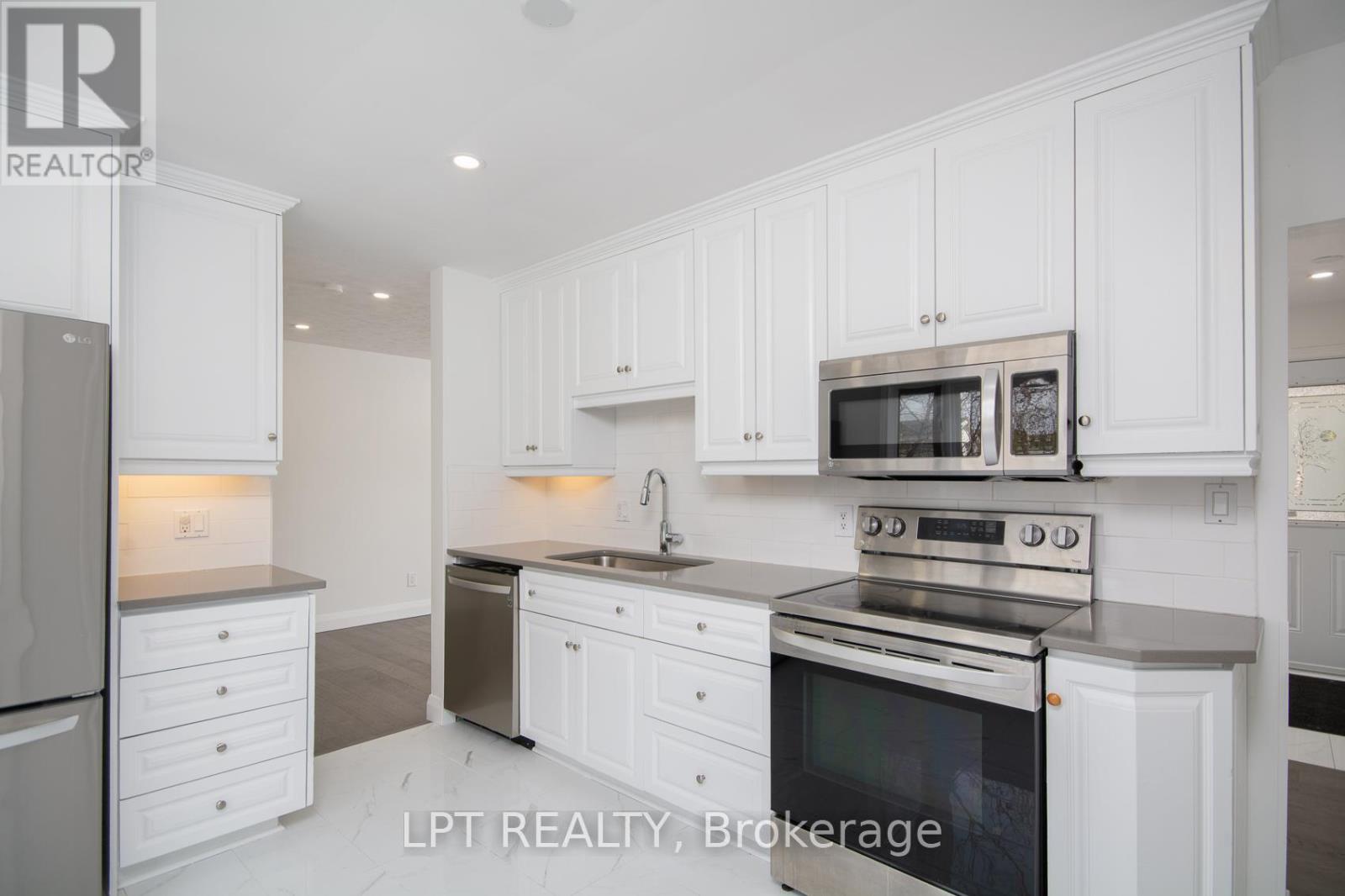 2317 Elmira Drive, Ottawa, Ontario K2C 1H3 - Photo 19 - X13000046