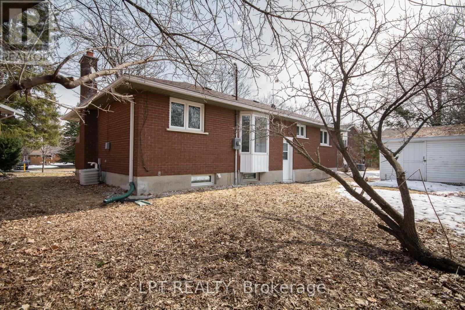 2317 Elmira Drive, Ottawa, Ontario K2C 1H3 - Photo 5 - X13000046