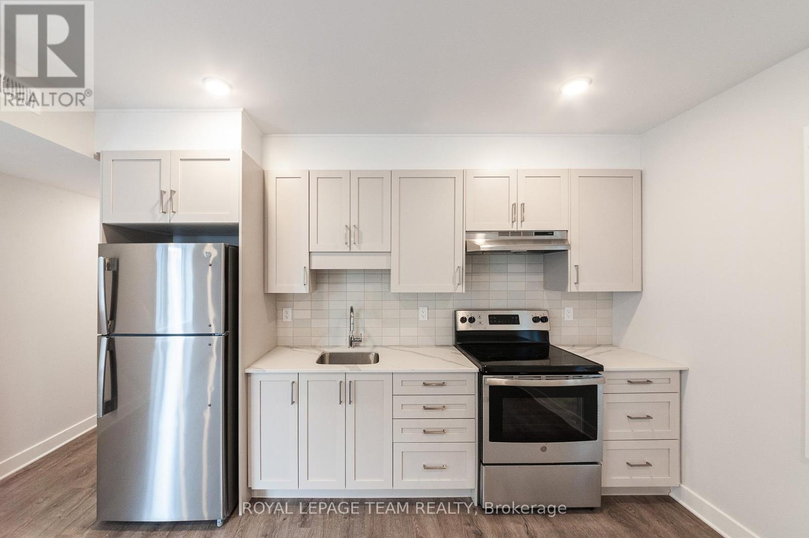 149 Willow Street, Ottawa, Ontario  K1R 6W2 - Photo 5 - X13000054