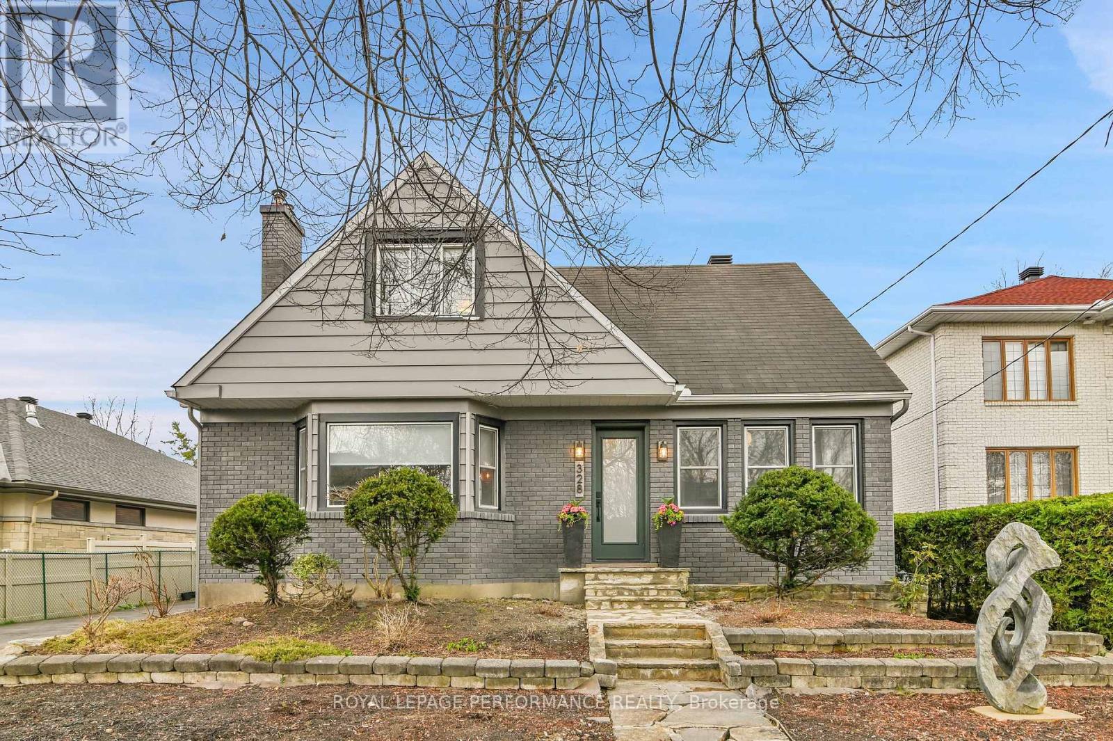 328 PLEASANT PARK ROAD, Ottawa, Ontario