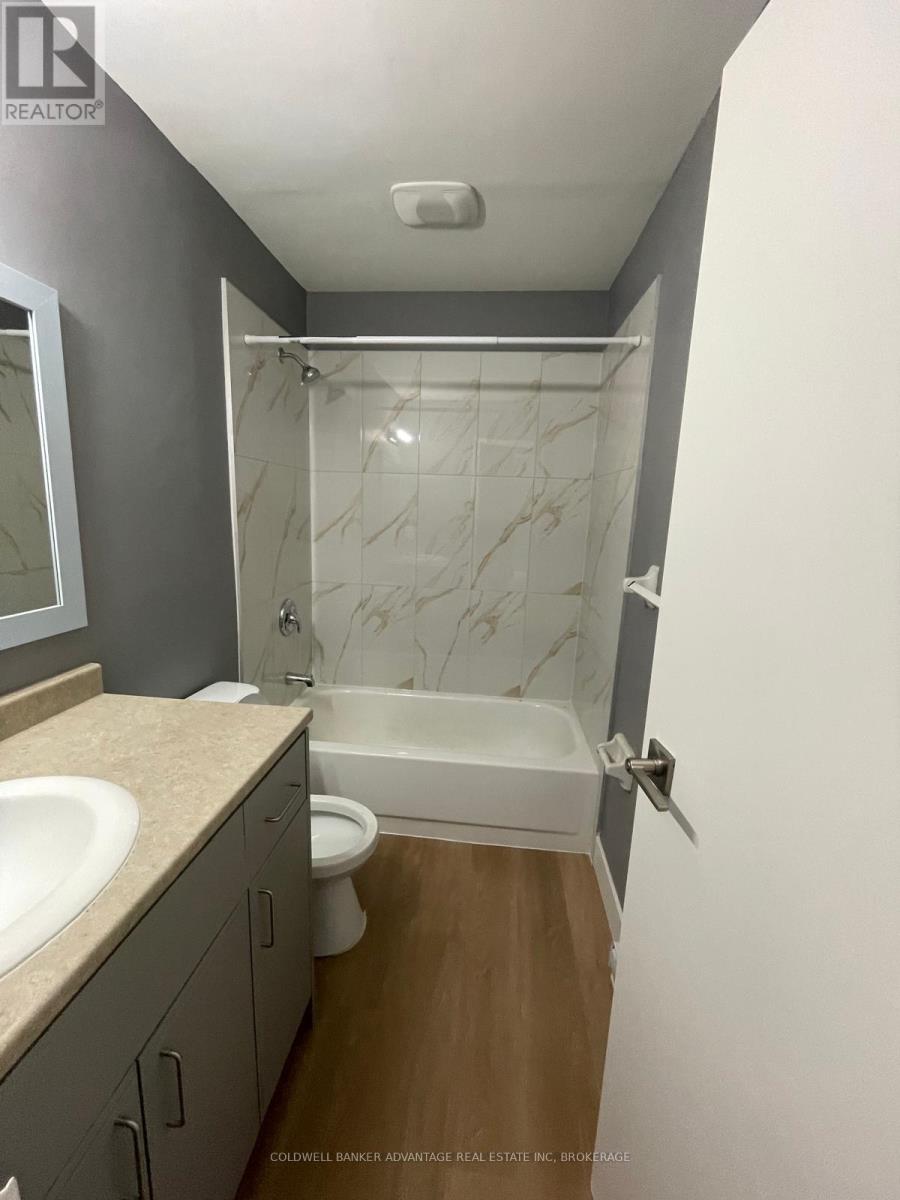 205 - 55 Mcalpine Avenue S, Welland, Ontario  L3B 1T7 - Photo 4 - X13000082