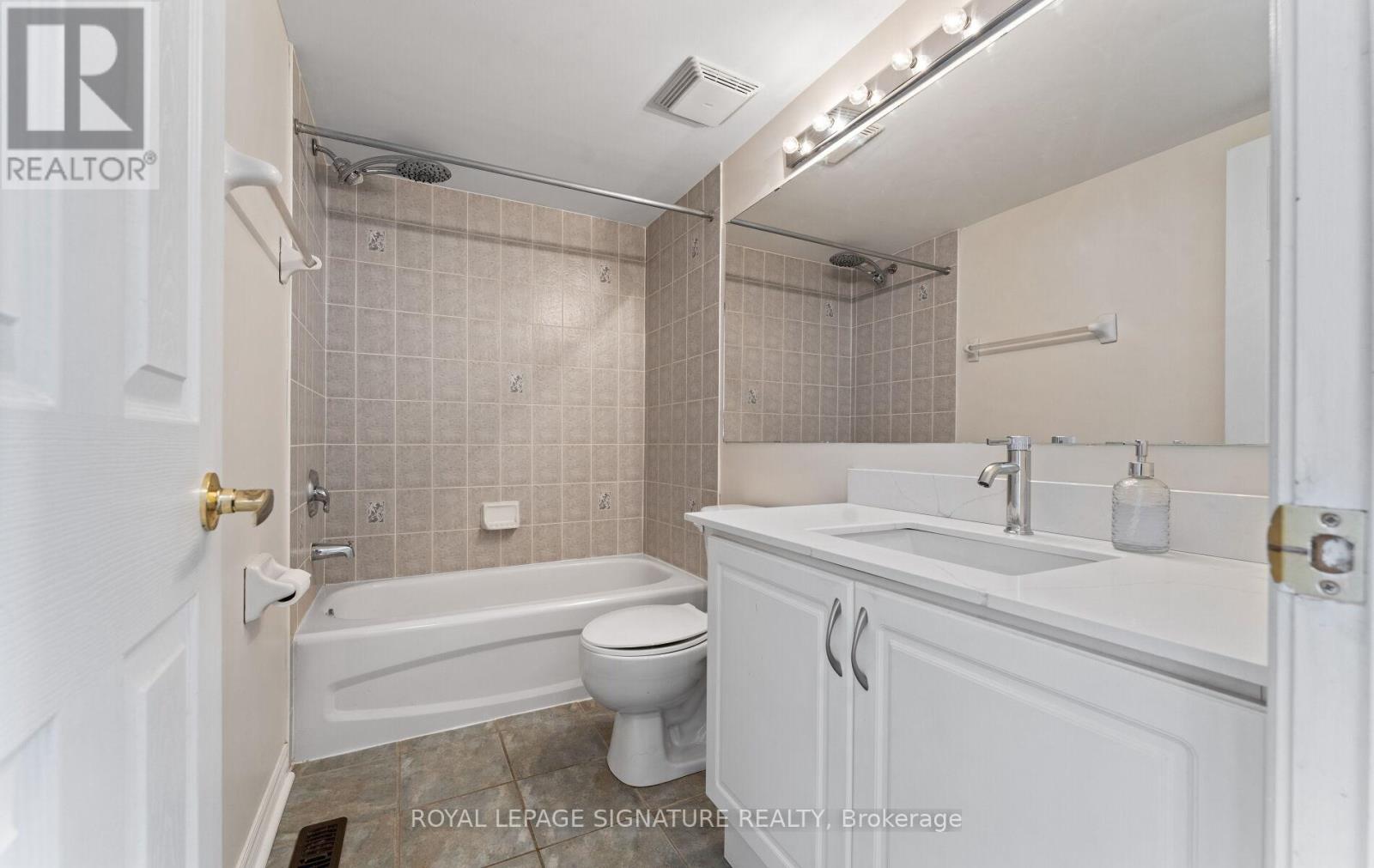 23 Yewtree Way, Whitby, Ontario  L1R 0C7 - Photo 16 - E12994682