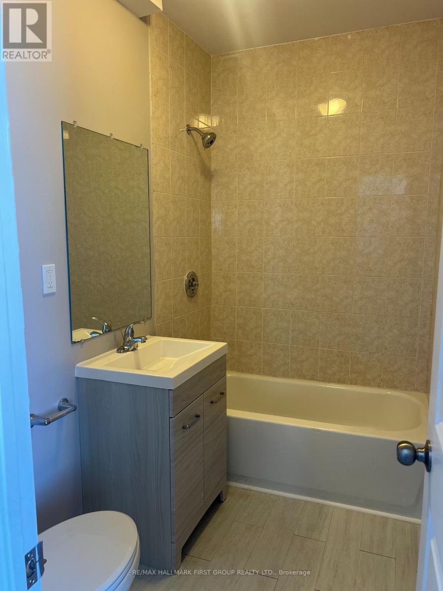 4 - 730 Simcoe Street S, Oshawa, Ontario  L1H 4M7 - Photo 9 - E12864078