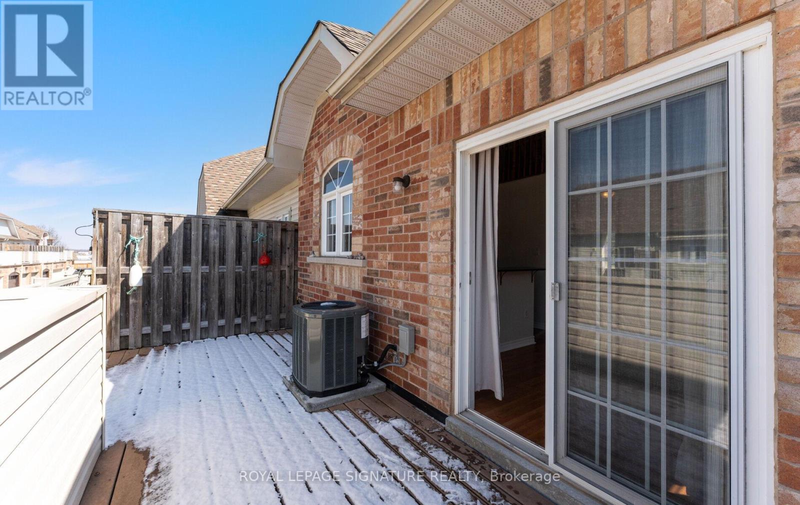 23 Yewtree Way, Whitby, Ontario  L1R 0C7 - Photo 22 - E12994682