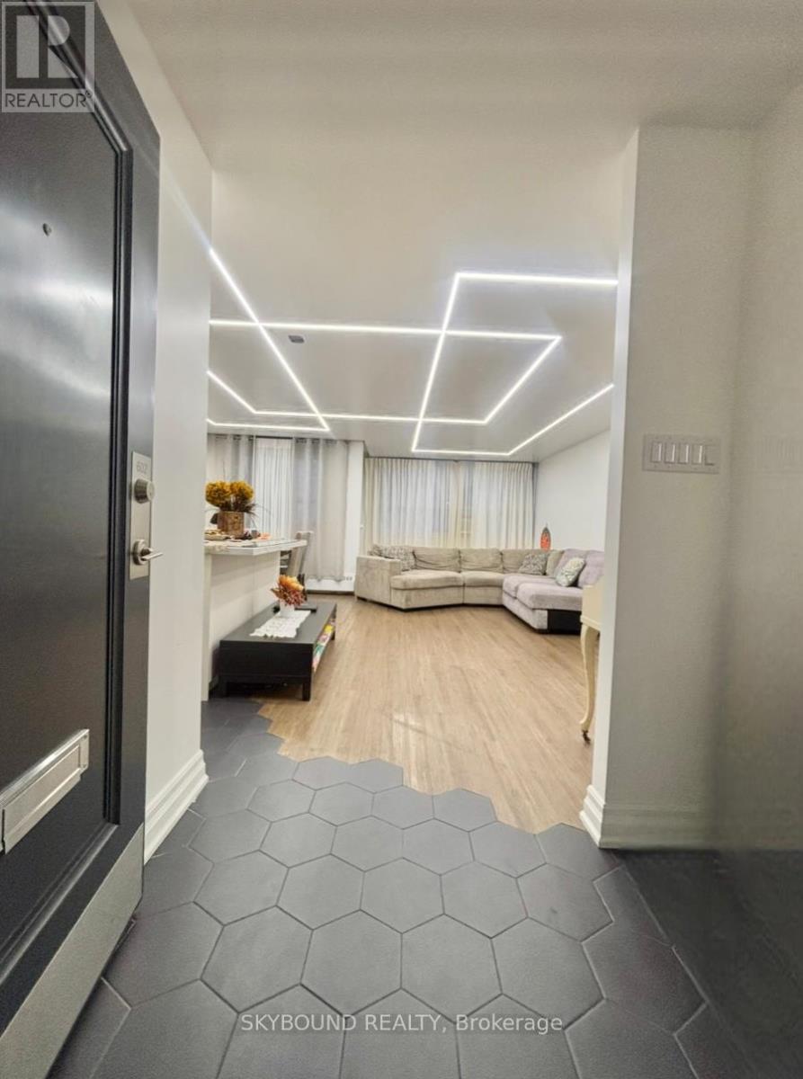 602 - 451 THE WEST MALL, Toronto, Ontario