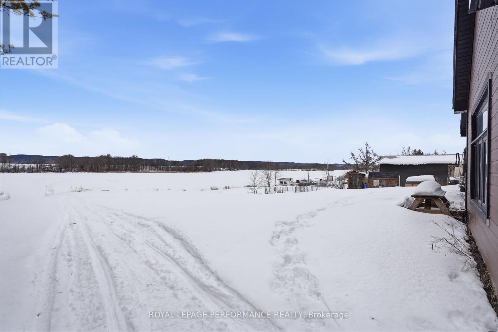 573 Bay Road, Alfred And Plantagenet, Ontario  K0B 1A0 - Photo 38 - X12874418