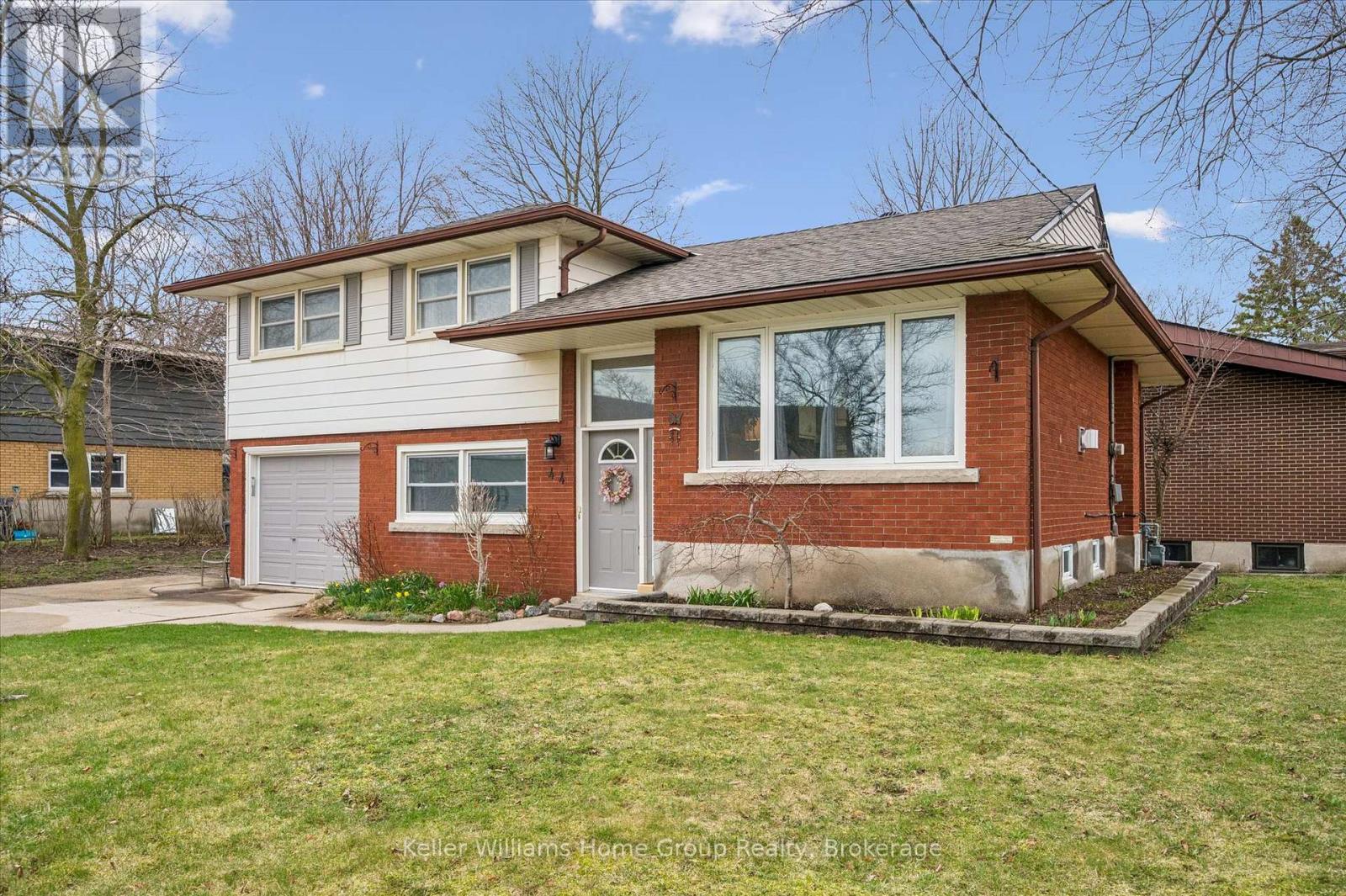 44 Meyer Drive, Guelph, Ontario  N1E 4H2 - Photo 5 - X13000176