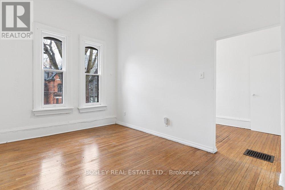 221 Beverley Street, Toronto, Ontario  M5T 1Z4 - Photo 23 - C13000004