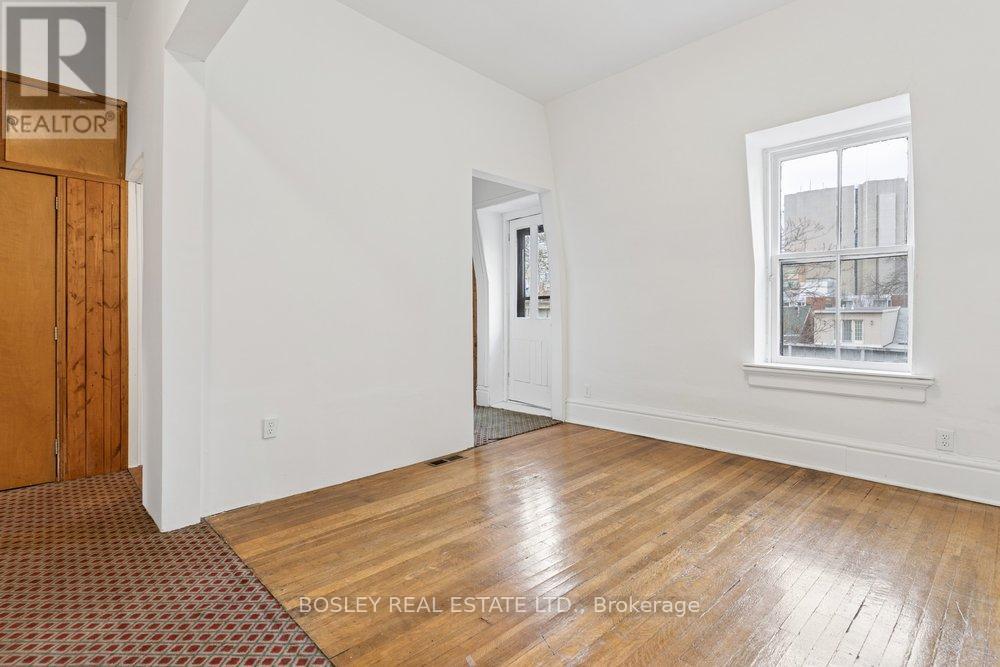 221 Beverley Street, Toronto, Ontario  M5T 1Z4 - Photo 31 - C13000004