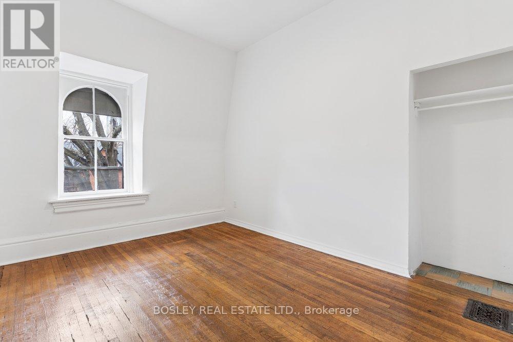 221 Beverley Street, Toronto, Ontario  M5T 1Z4 - Photo 34 - C13000004