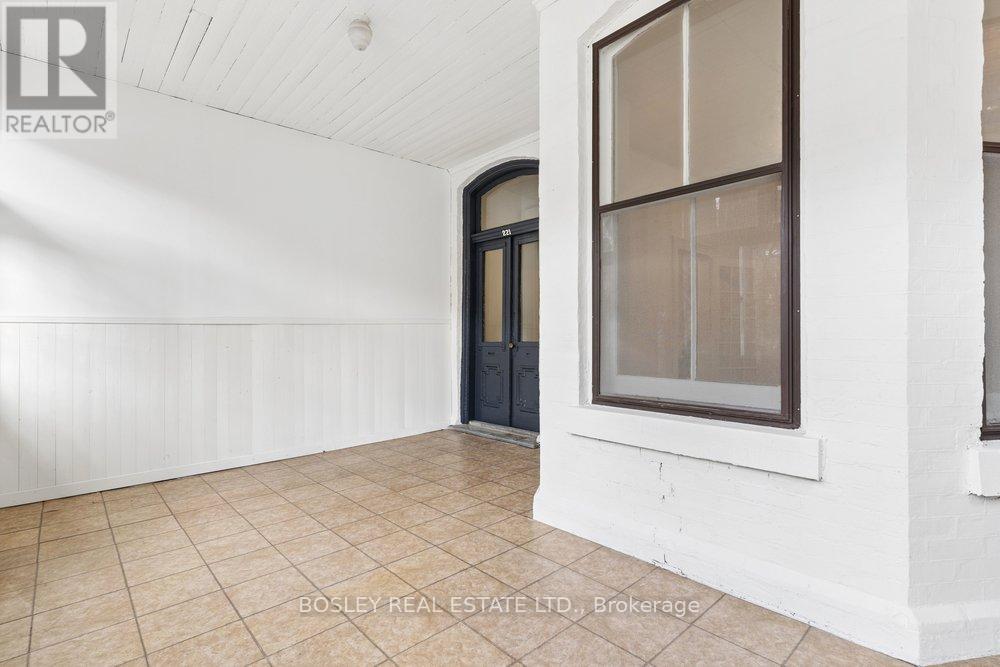 221 Beverley Street, Toronto, Ontario  M5T 1Z4 - Photo 6 - C13000004