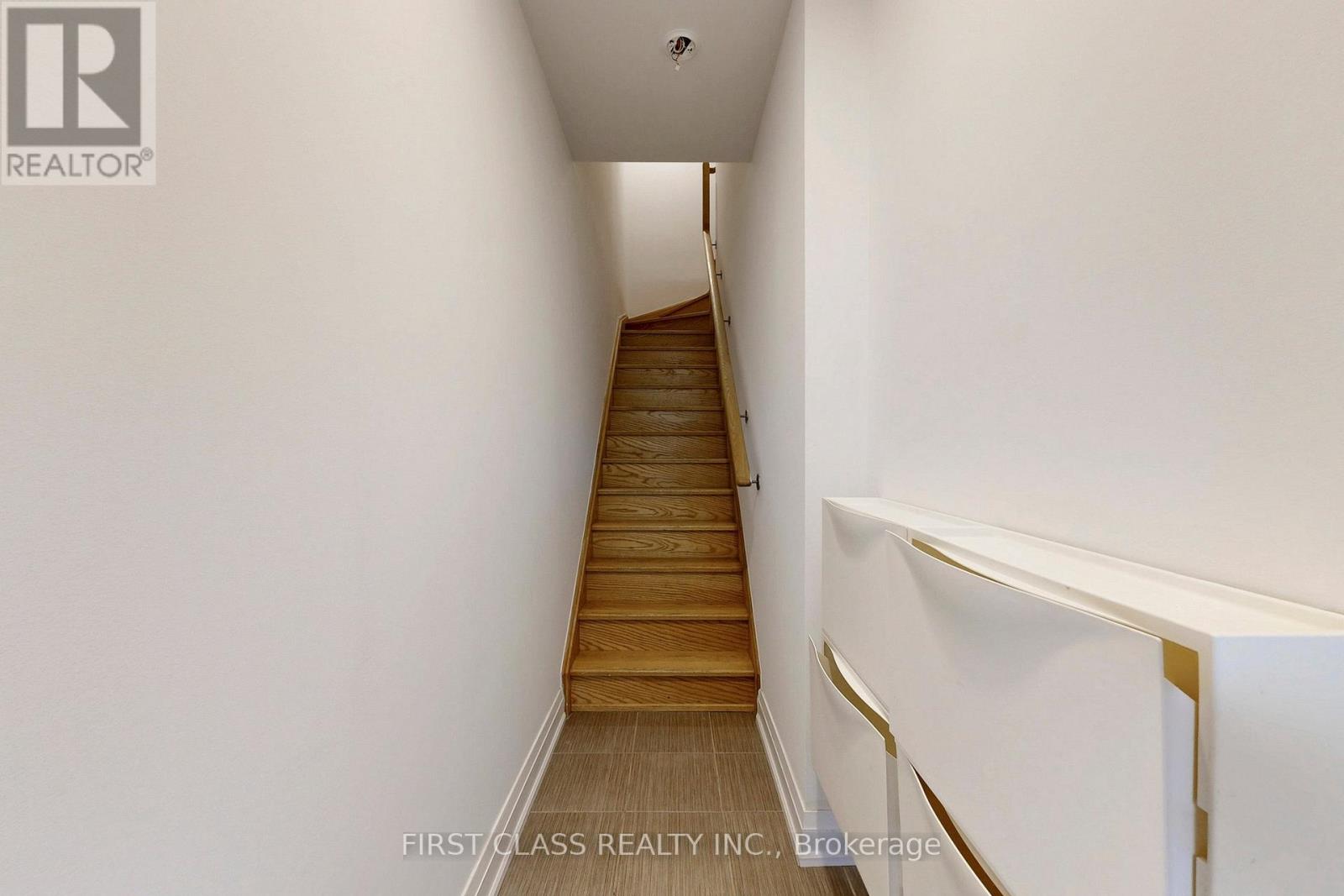 79 - 23 Eldora Avenue, Toronto, Ontario  M2M 1R3 - Photo 11 - C13000060