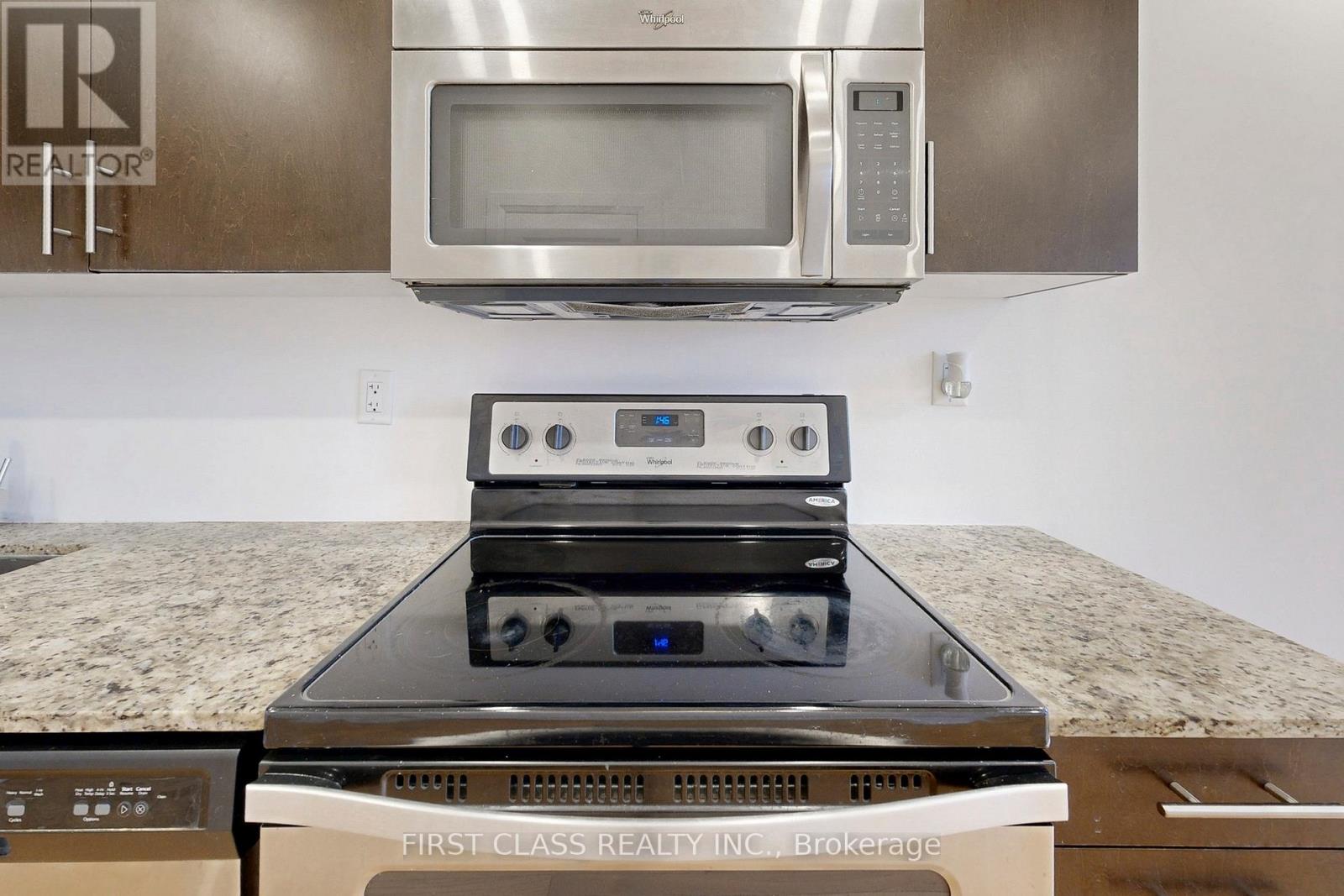 79 - 23 Eldora Avenue, Toronto, Ontario  M2M 1R3 - Photo 20 - C13000060