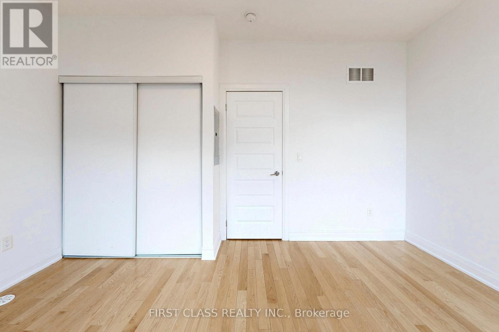 79 - 23 Eldora Avenue, Toronto, Ontario  M2M 1R3 - Photo 28 - C13000060