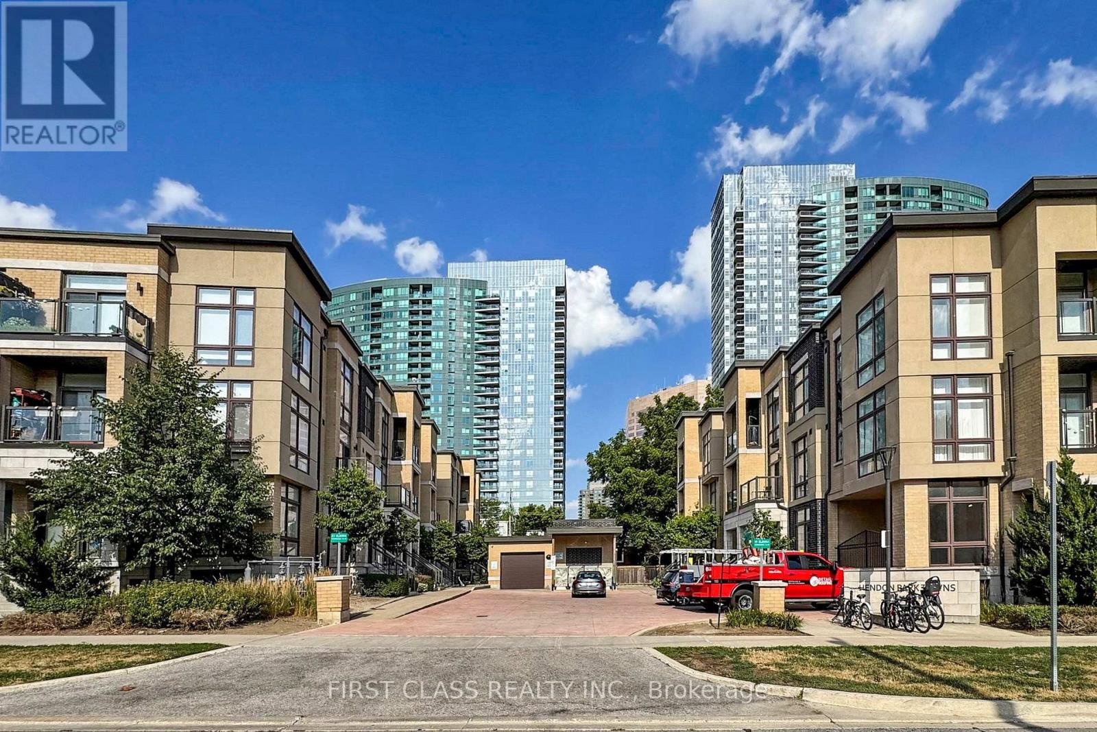 79 - 23 Eldora Avenue, Toronto, Ontario  M2M 1R3 - Photo 3 - C13000060