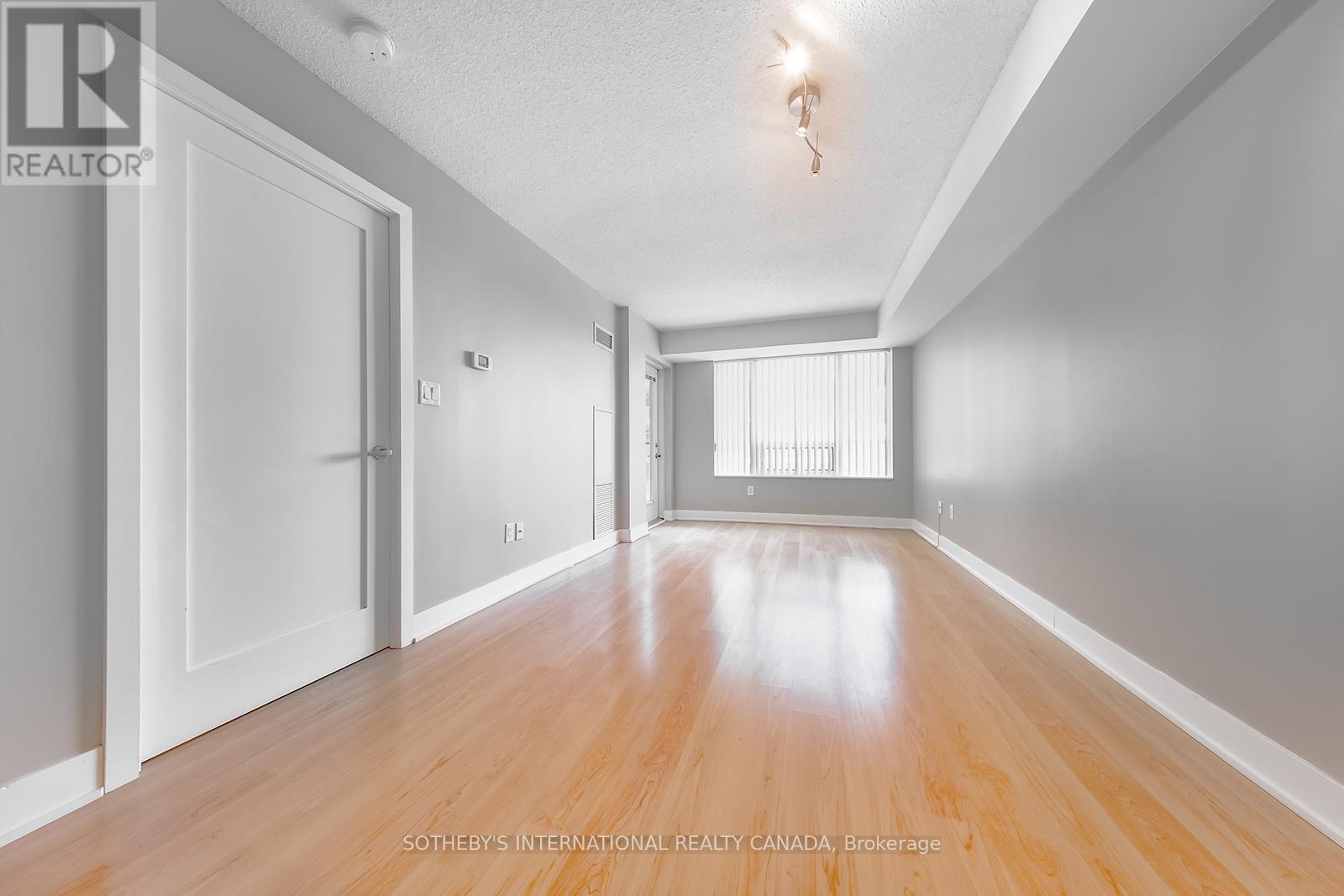 1705 - 20 Blue Jays Way, Toronto, Ontario  M5V 3W6 - Photo 10 - C13000104