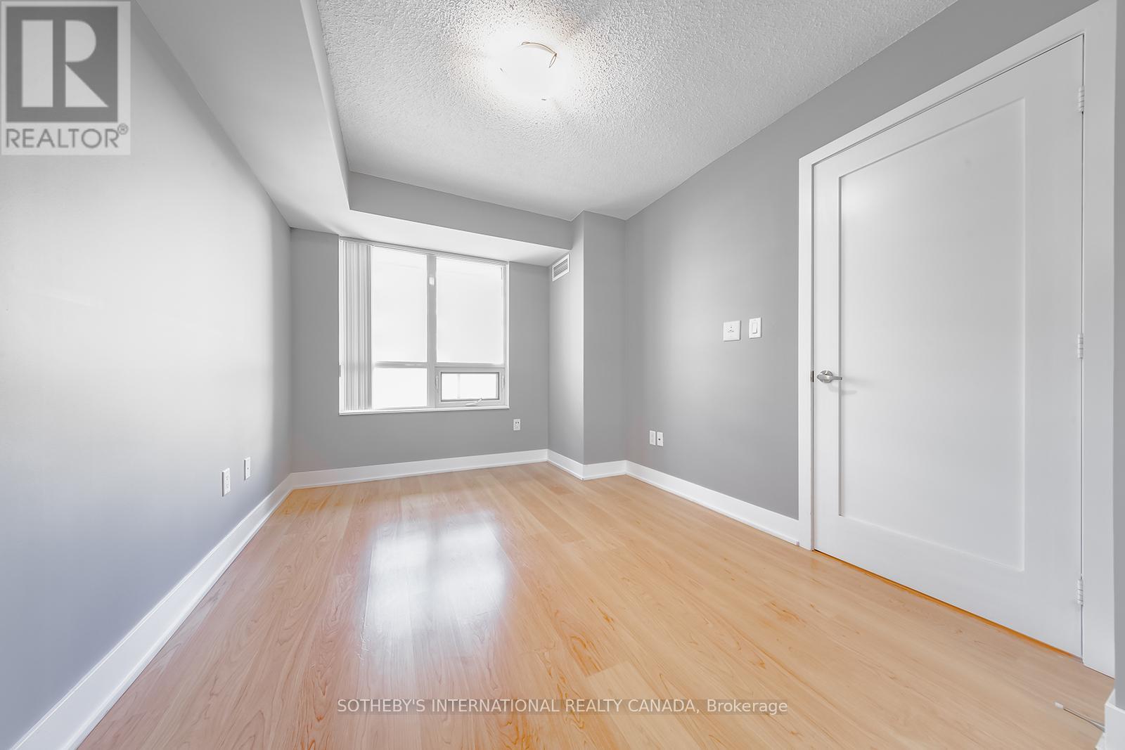 1705 - 20 Blue Jays Way, Toronto, Ontario  M5V 3W6 - Photo 23 - C13000104