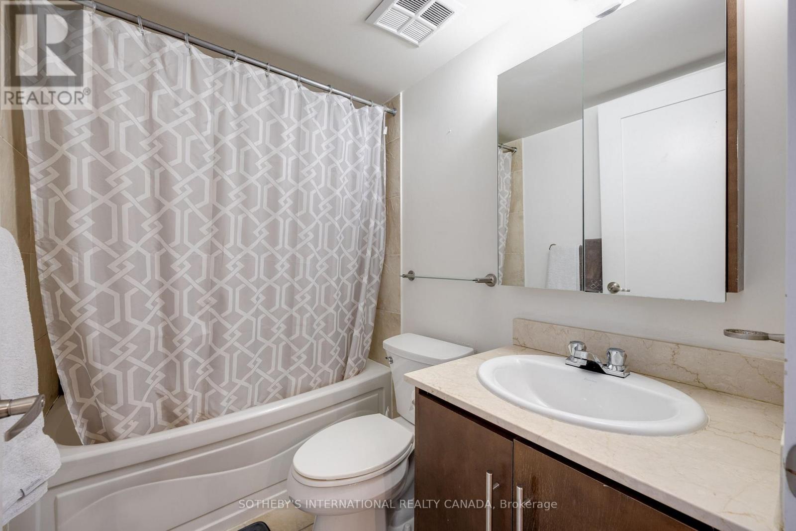 1705 - 20 Blue Jays Way, Toronto, Ontario  M5V 3W6 - Photo 29 - C13000104