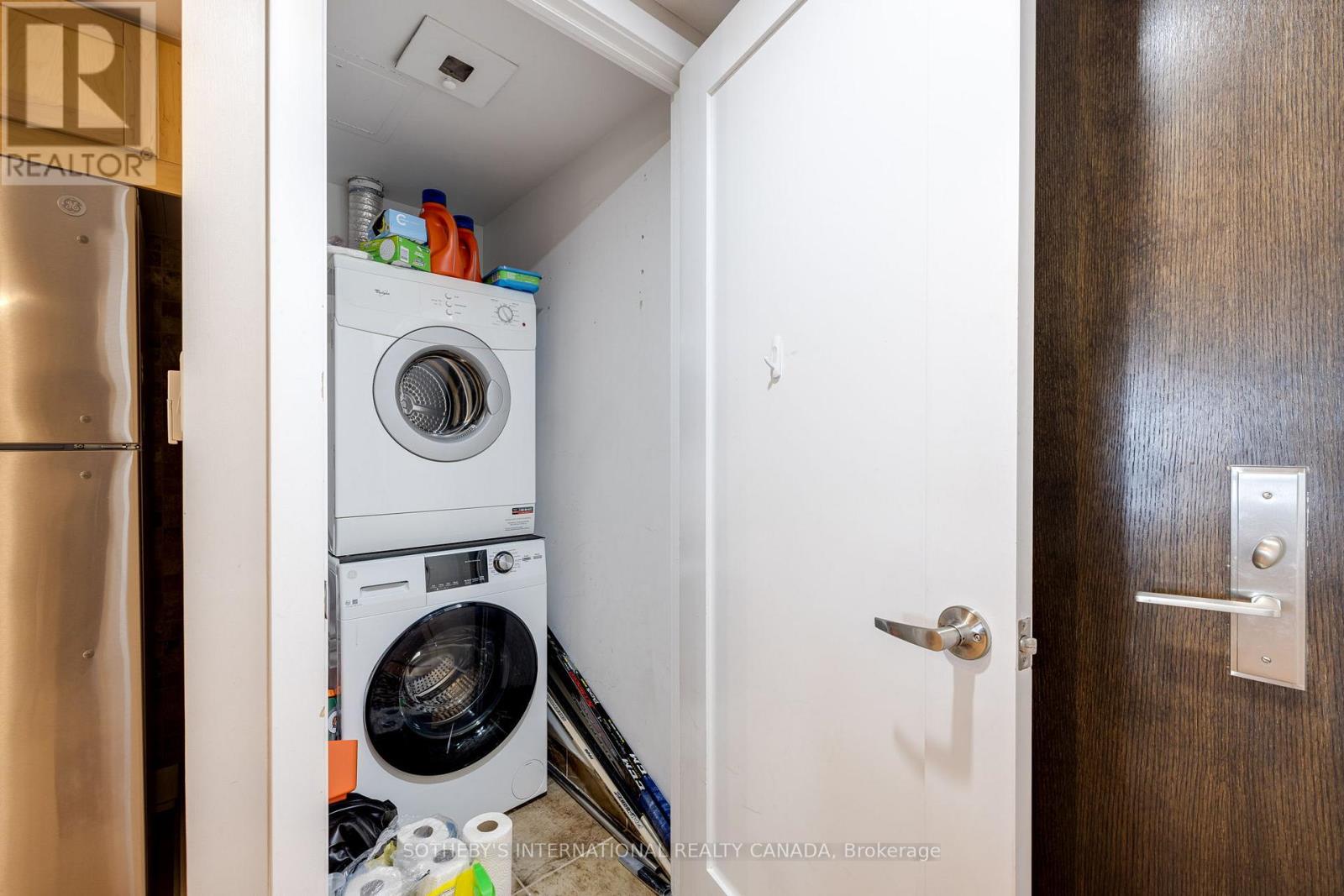 1705 - 20 Blue Jays Way, Toronto, Ontario  M5V 3W6 - Photo 30 - C13000104