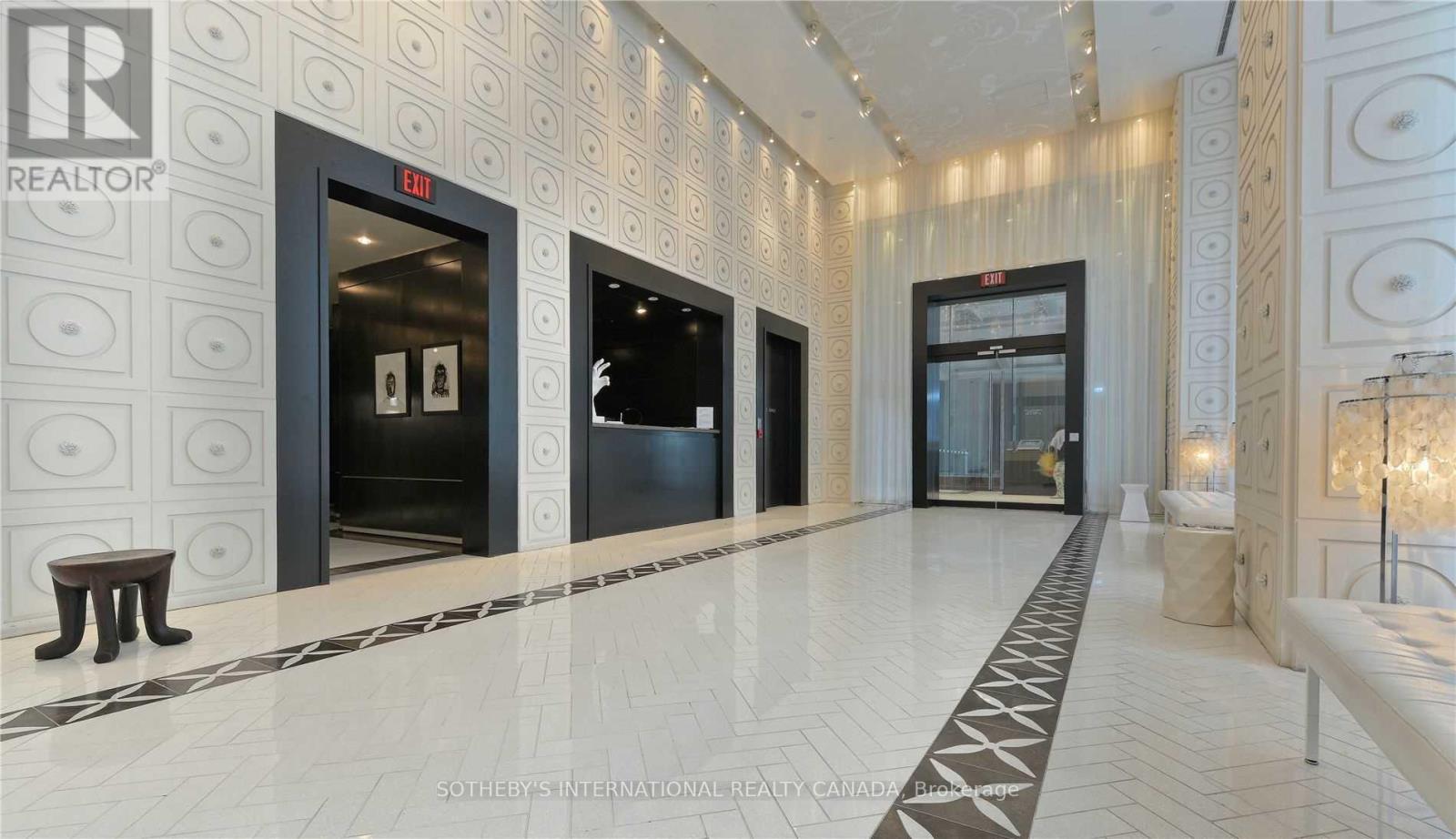 1705 - 20 Blue Jays Way, Toronto, Ontario  M5V 3W6 - Photo 32 - C13000104