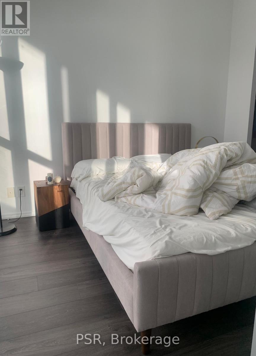 2707 - 70 Temperance Street, Toronto, Ontario  M5H 0B1 - Photo 10 - C13000170