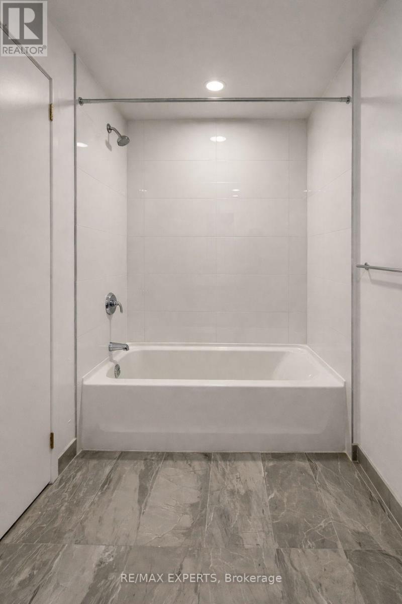 1518 - 20 O'neil Road, Toronto, Ontario  M3C 0R2 - Photo 9 - C13000172