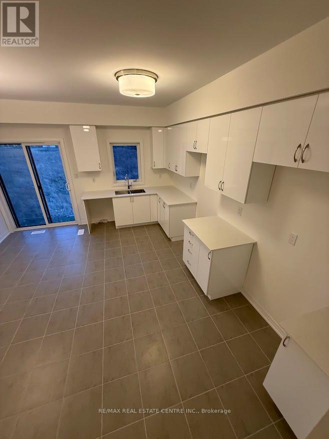 19 - 313 Conklin Rd Road, Brantford, Ontario  N3T 0Y8 - Photo 4 - X12994028