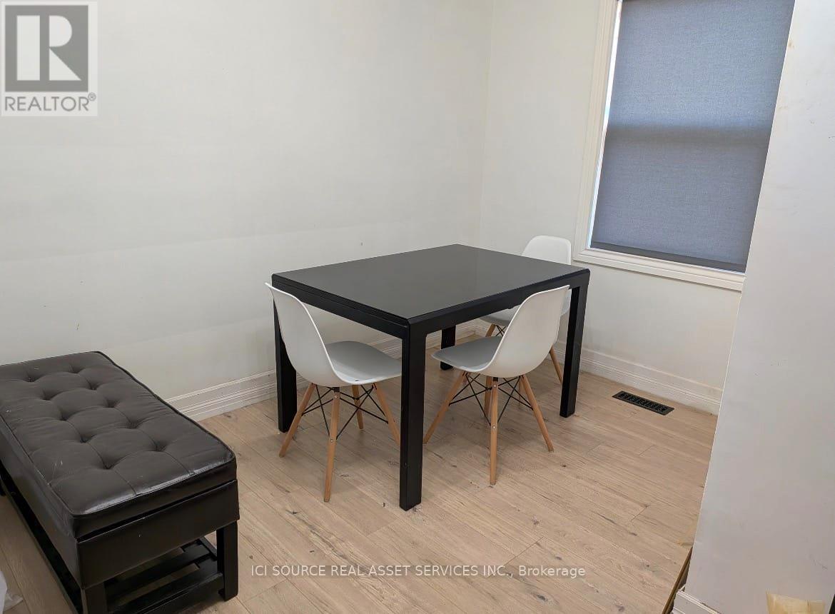 22 Mckay Road, Hamilton, Ontario  L9H 1H5 - Photo 5 - X12994480