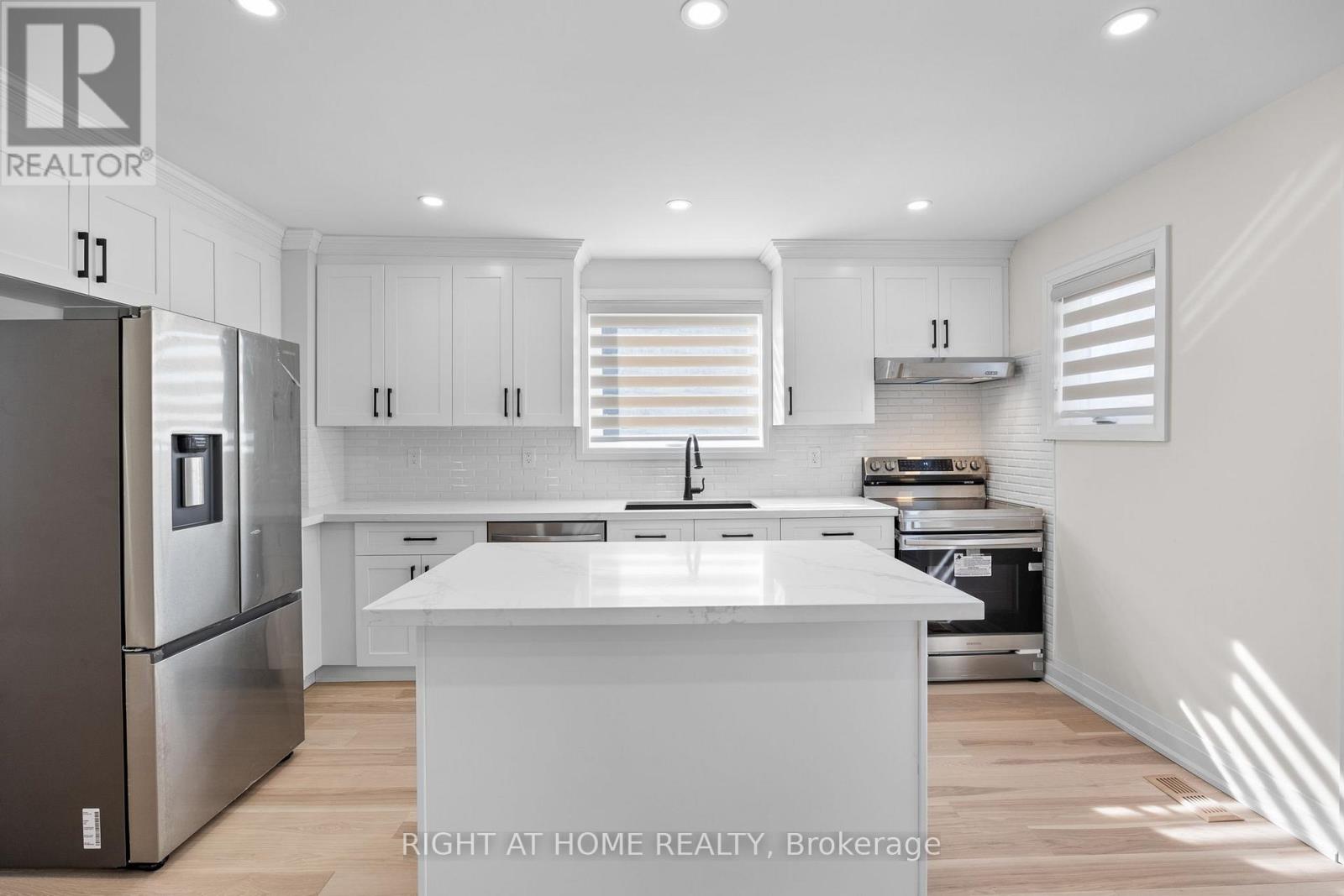 961 Victoria Park Avenue, Toronto, Ontario  M4B 2J4 - Photo 10 - E13000064