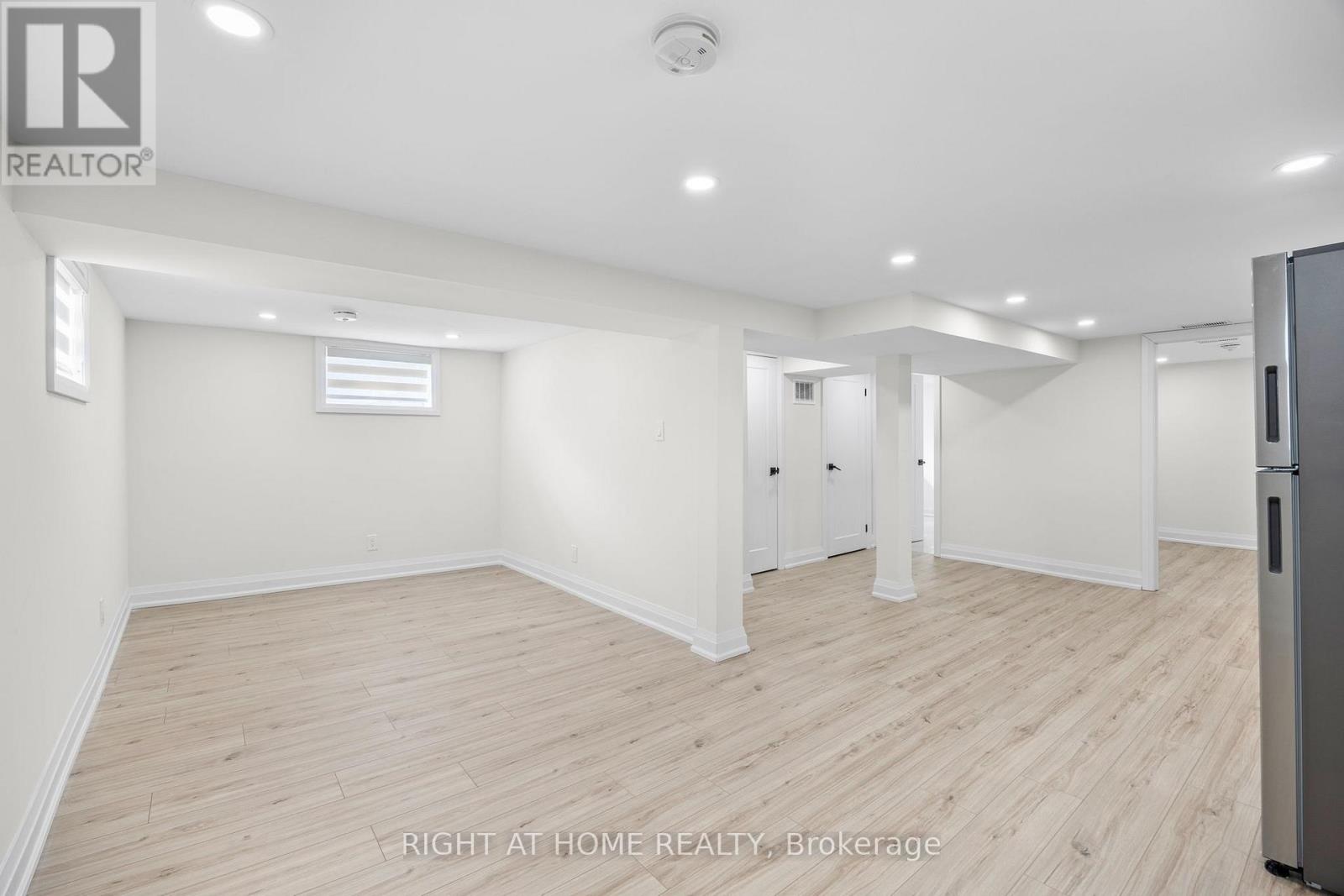 961 Victoria Park Avenue, Toronto, Ontario  M4B 2J4 - Photo 31 - E13000064