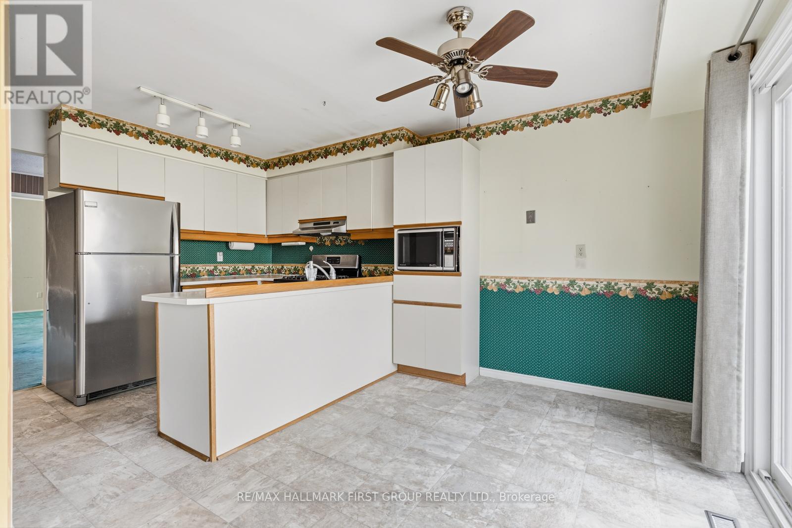 56 Gilmour Drive, Ajax, Ontario  L1S 5J3 - Photo 8 - E13000068