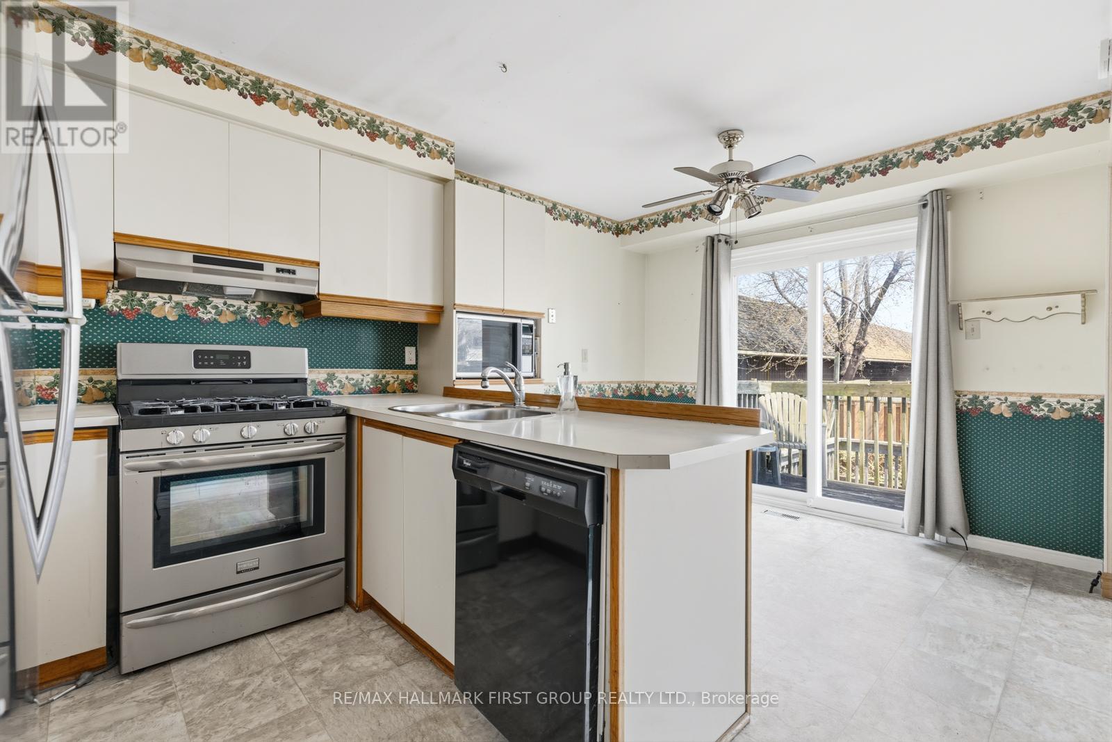 56 Gilmour Drive, Ajax, Ontario  L1S 5J3 - Photo 9 - E13000068